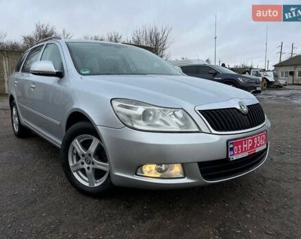 Серый Шкода Октавия, объемом двигателя 1.6 л и пробегом 206 тыс. км за 9650 $, фото 1 на Automoto.ua