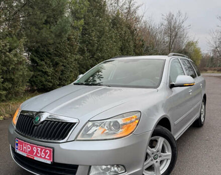 Сірий Шкода Октавія, об'ємом двигуна 1.6 л та пробігом 206 тис. км за 9450 $, фото 1 на Automoto.ua