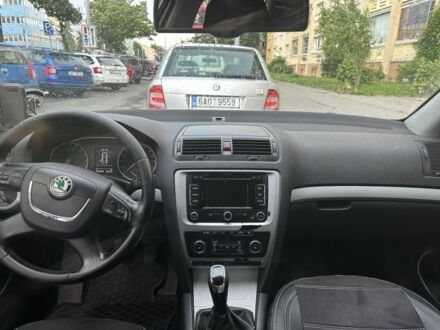 Серый Шкода Октавия, объемом двигателя 2 л и пробегом 320 тыс. км за 9300 $, фото 1 на Automoto.ua