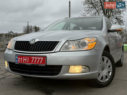 Серый Шкода Октавия, объемом двигателя 1.6 л и пробегом 217 тыс. км за 7650 $, фото 1 на Automoto.ua