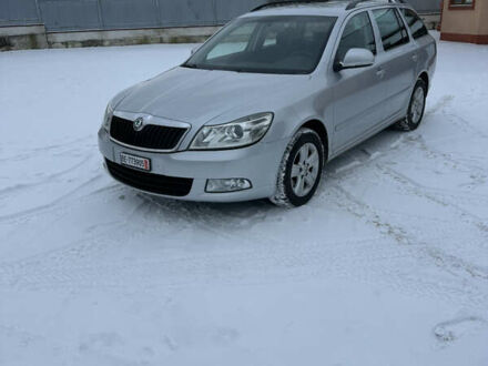 Серый Шкода Октавия, объемом двигателя 1.6 л и пробегом 269 тыс. км за 8990 $, фото 1 на Automoto.ua