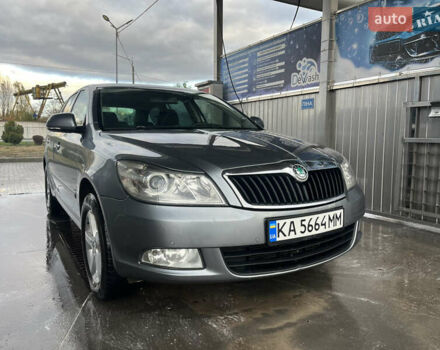 Шкода Октавия 2013 в Калиновке на Automoto.ua Серый Шкода Октавия, объемом двигателя 1.6 л и пробегом 231 тыс. км за 9400 $, фото 1 на Automoto.ua