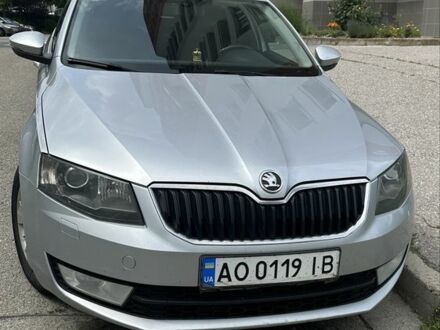 Шкода Октавия 2013 в Сваляве на Automoto.ua Серый Шкода Октавия, объемом двигателя 2 л и пробегом 322 тыс. км за 9500 $, фото 1 на Automoto.ua