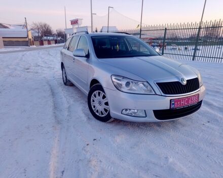 Серый Шкода Октавия, объемом двигателя 1.6 л и пробегом 220 тыс. км за 8000 $, фото 1 на Automoto.ua