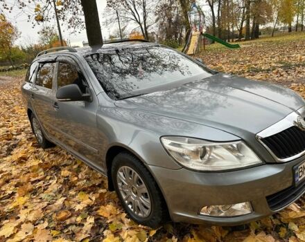Шкода Октавія 2013 у Бурыне на Automoto.ua Сірий Шкода Октавія, об'ємом двигуна 1.2 л та пробігом 90 тис. км за 6700 $, фото 1 на Automoto.ua