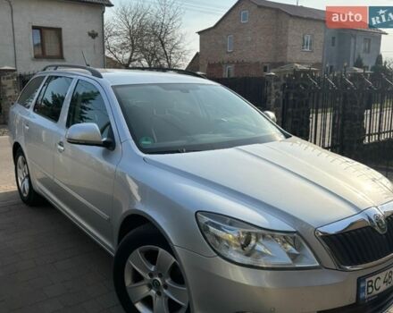 Серый Шкода Октавия, объемом двигателя 1.6 л и пробегом 330 тыс. км за 8250 $, фото 1 на Automoto.ua