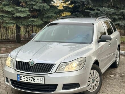 Шкода Октавія 2013 у Миколаєві на Automoto.ua Сірий Шкода Октавія, об'ємом двигуна 1.6 л та пробігом 177 тис. км за 7600 $, фото 1 на Automoto.ua