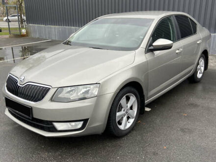 Серый Шкода Октавия, объемом двигателя 1.8 л и пробегом 215 тыс. км за 10350 $, фото 1 на Automoto.ua