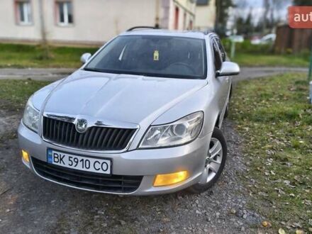 Серый Шкода Октавия, объемом двигателя 1.6 л и пробегом 247 тыс. км за 9300 $, фото 1 на Automoto.ua