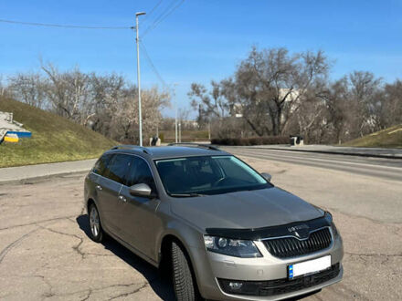 Шкода Октавия 2014 в Кропивницком (Кировограде) на Automoto.ua Серый Шкода Октавия, объемом двигателя 1.6 л и пробегом 332 тыс. км за 12500 $, фото 1 на Automoto.ua