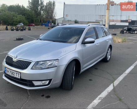 Шкода Октавия 2014 в Одессе на Automoto.ua Серый Шкода Октавия, объемом двигателя 1.6 л и пробегом 285 тыс. км за 10000 $, фото 1 на Automoto.ua