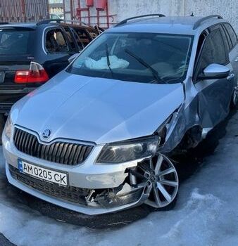 Серый Шкода Октавия, объемом двигателя 1.6 л и пробегом 300 тыс. км за 4000 $, фото 1 на Automoto.ua