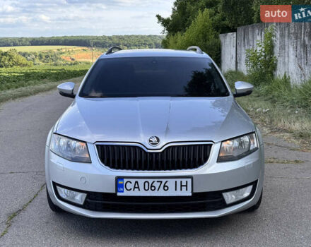 Серый Шкода Октавия, объемом двигателя 1.6 л и пробегом 260 тыс. км за 10000 $, фото 1 на Automoto.ua