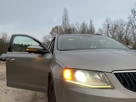 Сірий Шкода Октавія, об'ємом двигуна 2 л та пробігом 270 тис. км за 9900 $, фото 1 на Automoto.ua