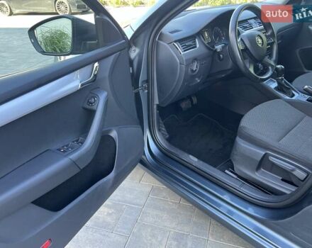 Сірий Шкода Октавія, об'ємом двигуна 1.6 л та пробігом 270 тис. км за 11400 $, фото 1 на Automoto.ua