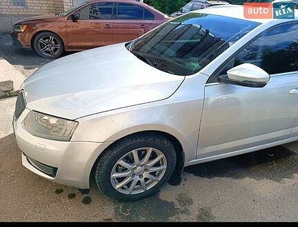 Сірий Шкода Октавія, об'ємом двигуна 1.6 л та пробігом 200 тис. км за 9800 $, фото 1 на Automoto.ua