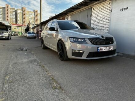 Шкода Октавия 2016 в Киеве на Automoto.ua Серый Шкода Октавия, объемом двигателя 2 л и пробегом 308 тыс. км за 360 $, фото 1 на Automoto.ua