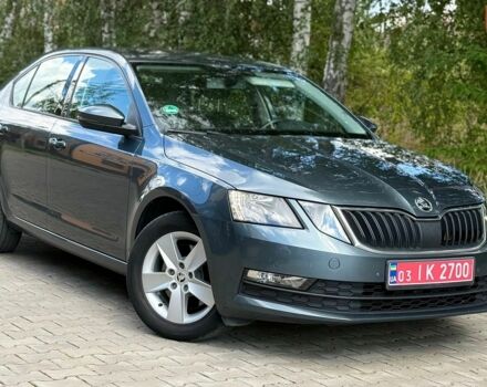 Серый Шкода Октавия, объемом двигателя 1.8 л и пробегом 239 тыс. км за 12750 $, фото 1 на Automoto.ua