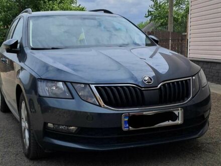 Шкода Октавія 2017 у Сарнах на Automoto.ua Сірий Шкода Октавія, об'ємом двигуна 1.6 л та пробігом 233 тис. км за 12000 $, фото 1 на Automoto.ua