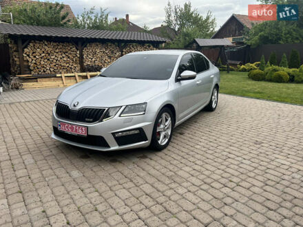 Шкода Октавия 2017 в Мукачеве на Automoto.ua Серый Шкода Октавия, объемом двигателя 1.97 л и пробегом 268 тыс. км за 17950 $, фото 1 на Automoto.ua