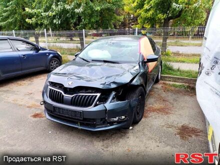 Серый Шкода Октавия, объемом двигателя 1.8 л и пробегом 215 тыс. км за 7800 $, фото 1 на Automoto.ua