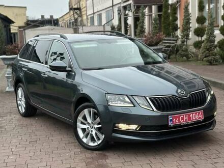 Серый Шкода Октавия, объемом двигателя 2 л и пробегом 205 тыс. км за 14950 $, фото 1 на Automoto.ua