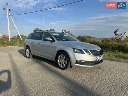 Серый Шкода Октавия, объемом двигателя 1.6 л и пробегом 275 тыс. км за 13950 $, фото 1 на Automoto.ua