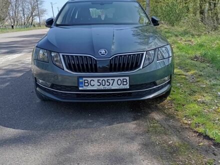 Сірий Шкода Октавія, об'ємом двигуна 1.6 л та пробігом 199 тис. км за 14800 $, фото 1 на Automoto.ua