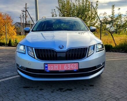 Шкода Октавия 2017 в Рожище на Automoto.ua Серый Шкода Октавия, объемом двигателя 2 л и пробегом 231 тыс. км за 15200 $, фото 1 на Automoto.ua