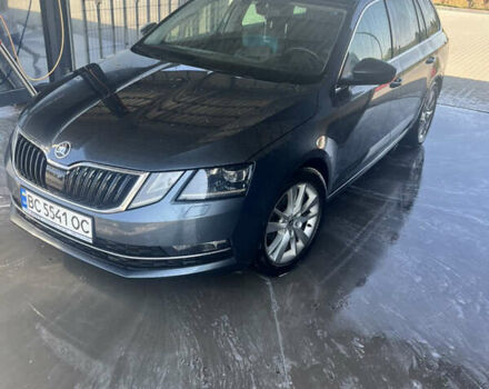 Сірий Шкода Октавія, об'ємом двигуна 1.6 л та пробігом 192 тис. км за 16000 $, фото 1 на Automoto.ua