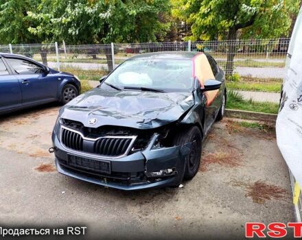 Серый Шкода Октавия, объемом двигателя 1.8 л и пробегом 215 тыс. км за 7800 $, фото 1 на Automoto.ua