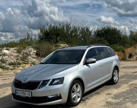 Серый Шкода Октавия, объемом двигателя 1.6 л и пробегом 231 тыс. км за 10900 $, фото 1 на Automoto.ua