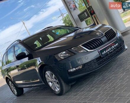 Сірий Шкода Октавія, об'ємом двигуна 1.97 л та пробігом 283 тис. км за 15699 $, фото 1 на Automoto.ua