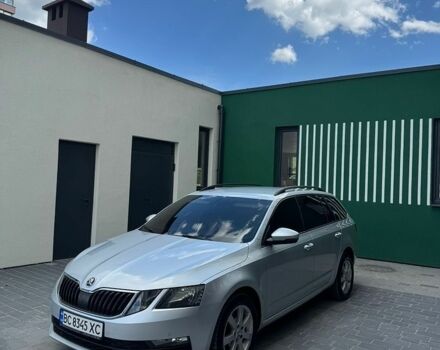 Серый Шкода Октавия, объемом двигателя 1.6 л и пробегом 289 тыс. км за 12500 $, фото 1 на Automoto.ua