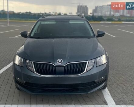 Серый Шкода Октавия, объемом двигателя 1.6 л и пробегом 277 тыс. км за 11500 $, фото 1 на Automoto.ua