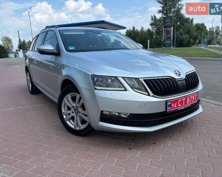 Серый Шкода Октавия, объемом двигателя 1.6 л и пробегом 228 тыс. км за 13900 $, фото 1 на Automoto.ua