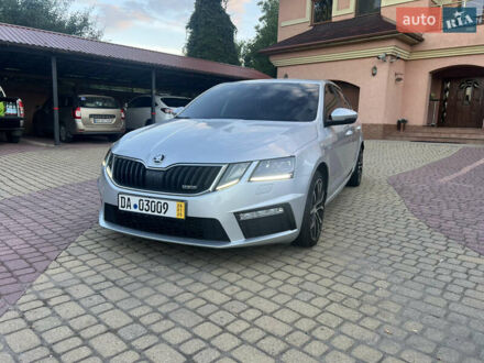 Шкода Октавия 2017 в Мукачеве на Automoto.ua Серый Шкода Октавия, объемом двигателя 1.97 л и пробегом 268 тыс. км за 19950 $, фото 1 на Automoto.ua