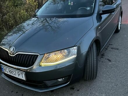 Шкода Октавия 2017 в Львове на Automoto.ua Серый Шкода Октавия, объемом двигателя 2 л и пробегом 270 тыс. км за 12900 $, фото 1 на Automoto.ua