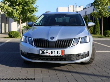 Шкода Октавия 2017 в Мукачеве на Automoto.ua Серый Шкода Октавия, объемом двигателя 1.6 л и пробегом 236 тыс. км за 12799 $, фото 1 на Automoto.ua