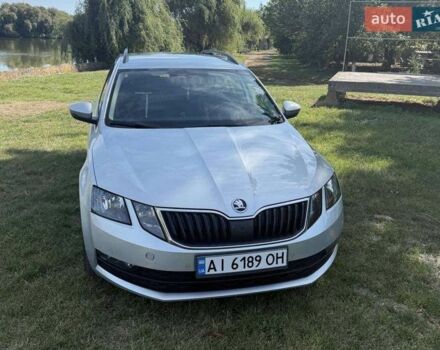 Серый Шкода Октавия, объемом двигателя 1.6 л и пробегом 280 тыс. км за 14000 $, фото 1 на Automoto.ua