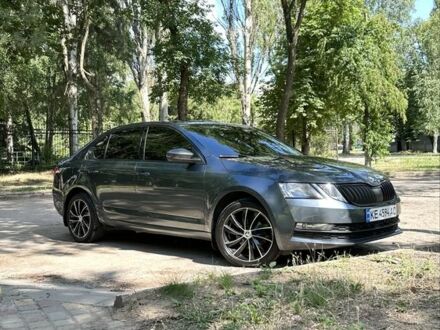 Шкода Октавия 2017 в Марганце на Automoto.ua Серый Шкода Октавия, объемом двигателя 1.6 л и пробегом 245 тыс. км за 590000 $, фото 1 на Automoto.ua
