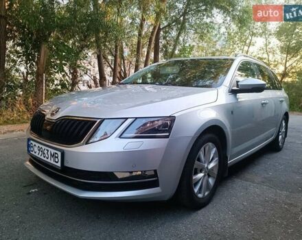 Сірий Шкода Октавія, об'ємом двигуна 1.6 л та пробігом 208 тис. км за 15900 $, фото 1 на Automoto.ua