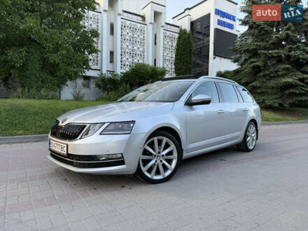 Шкода Октавия 2017 в Тернополе на Automoto.ua Серый Шкода Октавия, объемом двигателя 1.6 л и пробегом 239 тыс. км за 16585 $, фото 1 на Automoto.ua