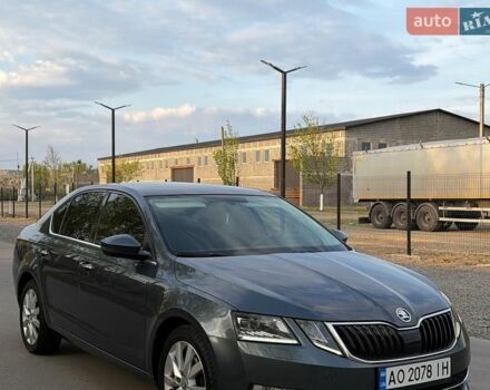 Серый Шкода Октавия, объемом двигателя 1.97 л и пробегом 215 тыс. км за 16000 $, фото 1 на Automoto.ua