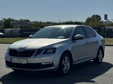 Серый Шкода Октавия, объемом двигателя 1.8 л и пробегом 136 тыс. км за 16000 $, фото 1 на Automoto.ua