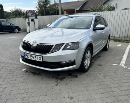 Сірий Шкода Октавія, об'ємом двигуна 2 л та пробігом 239 тис. км за 12200 $, фото 1 на Automoto.ua