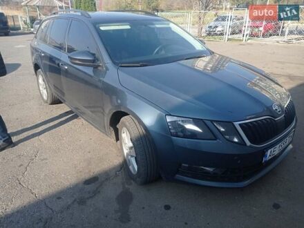 Серый Шкода Октавия, объемом двигателя 1.6 л и пробегом 267 тыс. км за 14000 $, фото 1 на Automoto.ua