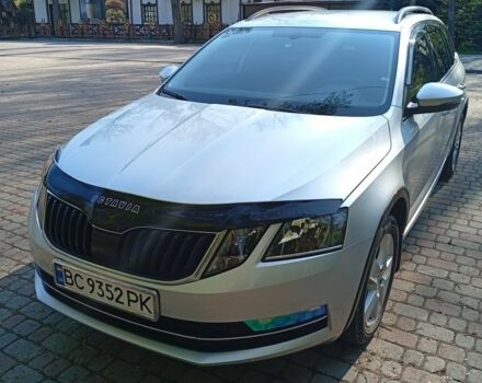 Серый Шкода Октавия, объемом двигателя 1.6 л и пробегом 216 тыс. км за 15200 $, фото 1 на Automoto.ua