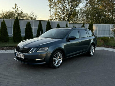 Серый Шкода Октавия, объемом двигателя 2 л и пробегом 271 тыс. км за 15800 $, фото 1 на Automoto.ua