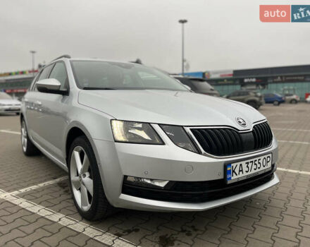 Серый Шкода Октавия, объемом двигателя 1.6 л и пробегом 222 тыс. км за 14100 $, фото 1 на Automoto.ua